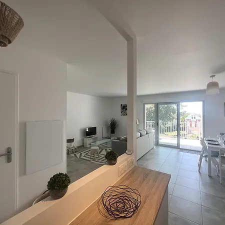 Bel Neuf Avec Terrasses A 250m De La Plage, Parking Et Ascenseur - Fr-1-539-70 Apartment