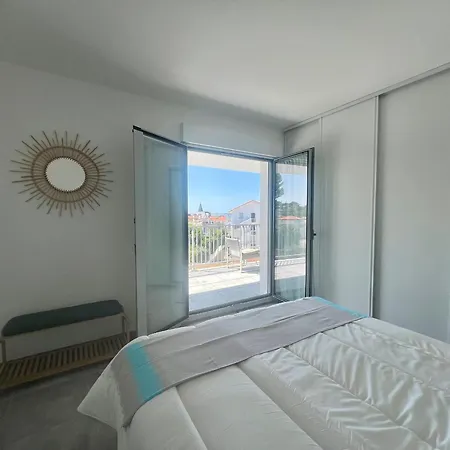 Bel Neuf Avec Terrasses A 250m De La Plage, Parking Et Ascenseur - Fr-1-539-70 * Руайян